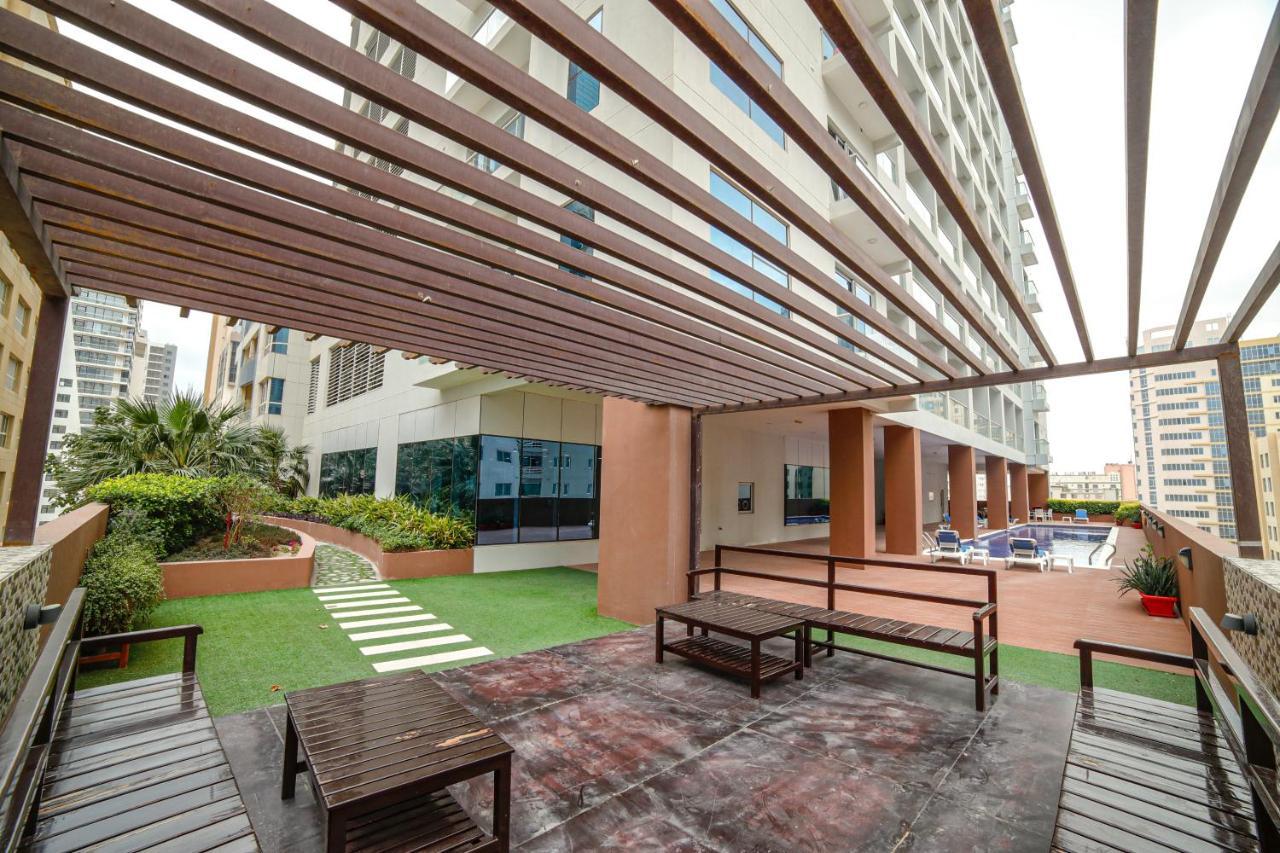 Vita Suites Manama Exterior photo